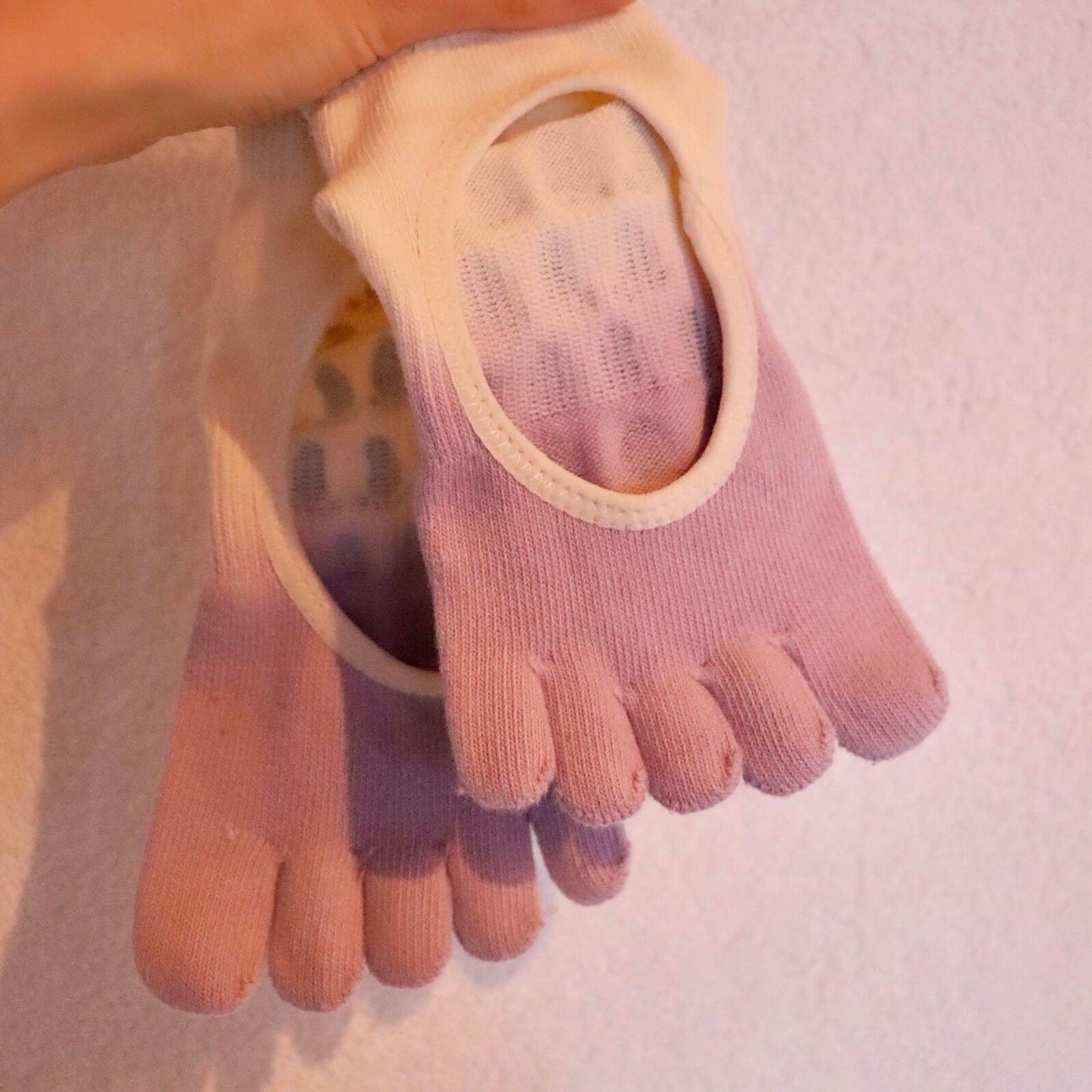 gtsalpina short five-toe yoga socks in morning lilac gradient, breathable and suitable for pilates and daily indoor wear
