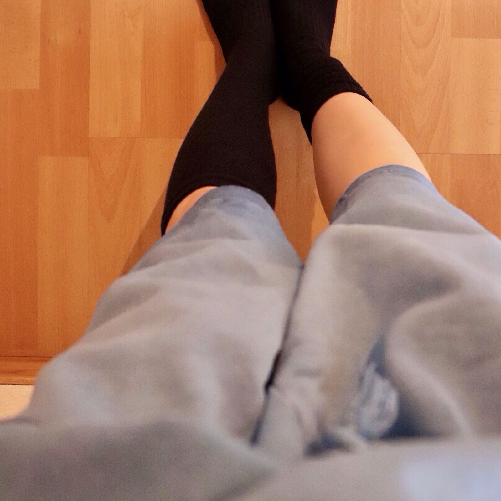 gtsalpina long yoga grip socks, five-toe design in night shadow blue, soft cotton, helps reduce friction