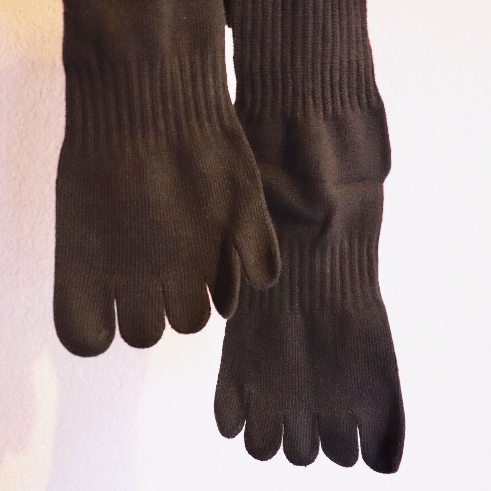 gtsalpina long five-toe yoga socks in night shadow blue, breathable and suitable for pilates and daily indoor wear